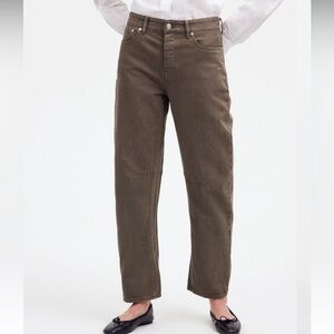 MADEWELL EUC Darted Barrel Leg Jean in Driftwood Brown Size 25